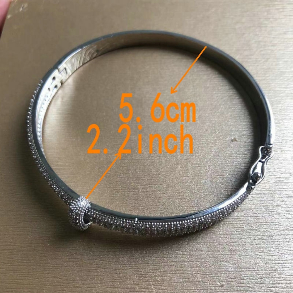 14k gold diamond bracelet - Picture 11 of 12
